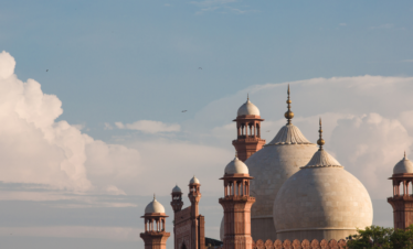 Lahore: From Mughals to the Colonial heritage and culture
