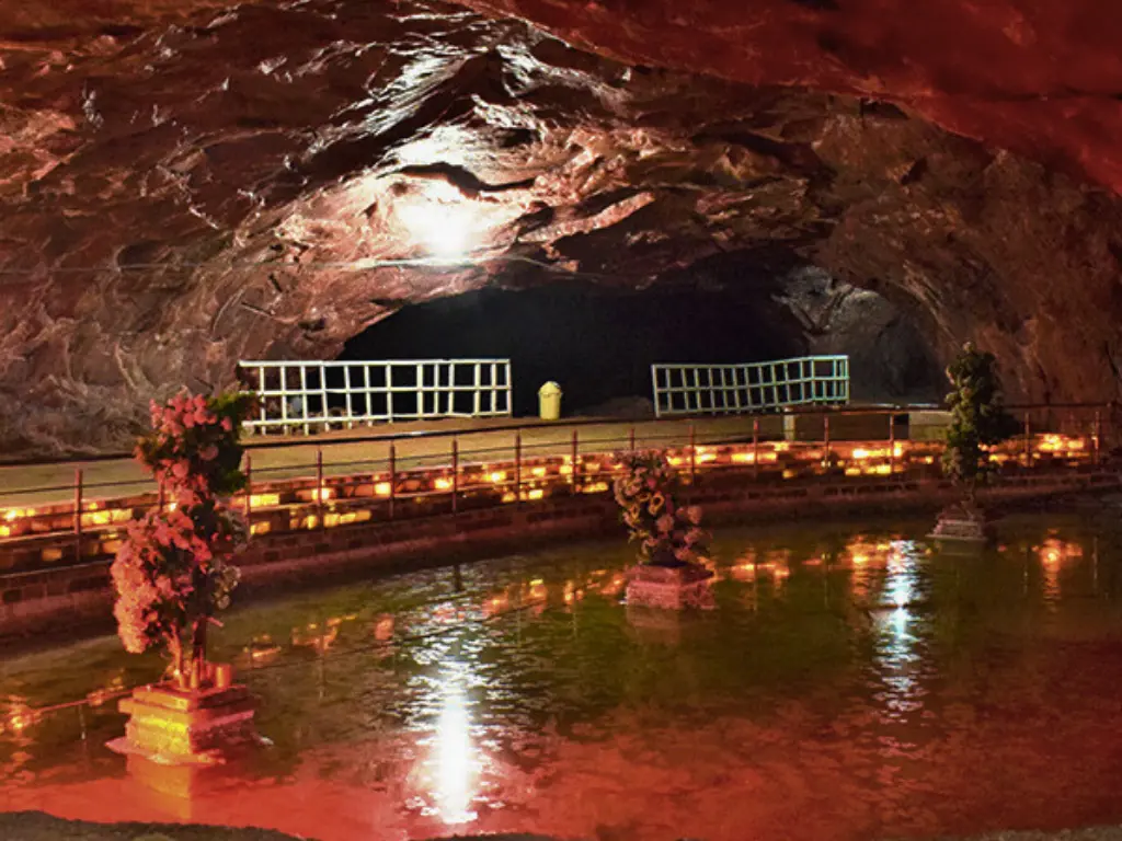 Khewra Salt Mines (2)