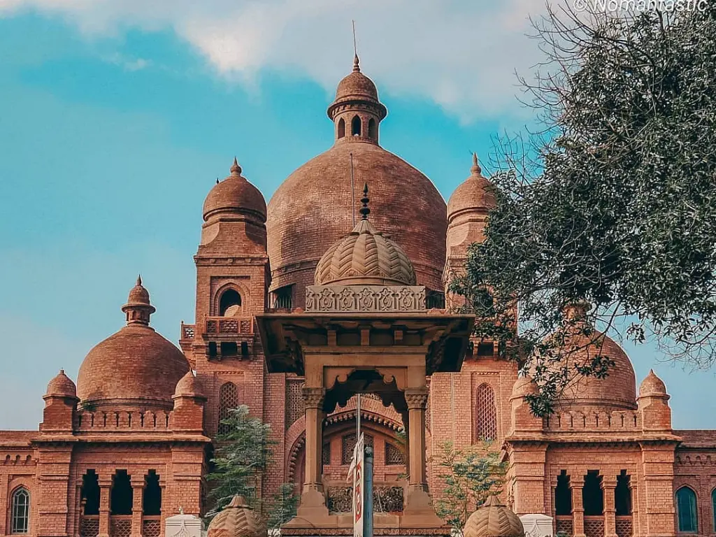 Lahore Museum (3)