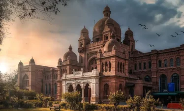 Lahore Colonial Heritage Tour – Exploring British Era Architecture & Landmarks