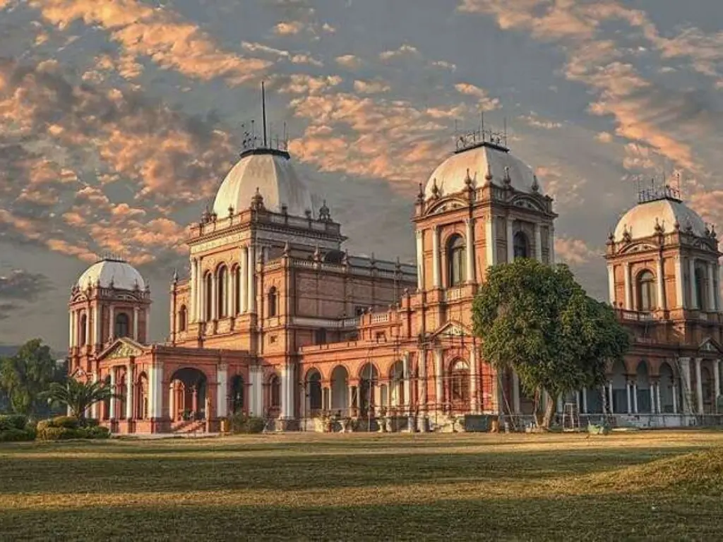 Noor Mahal (5)
