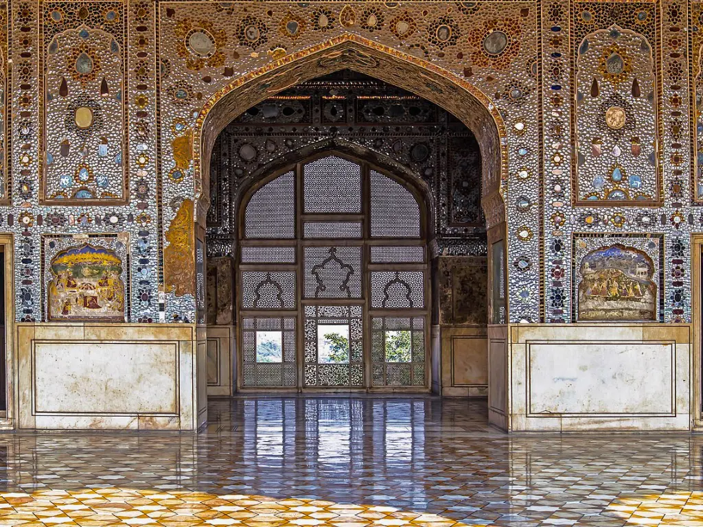 Sheesh Mahal