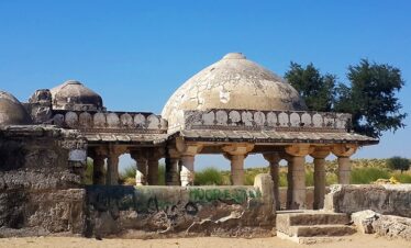 Tharparkar Desert Heritage & Nagarparkar Cultural Discovery