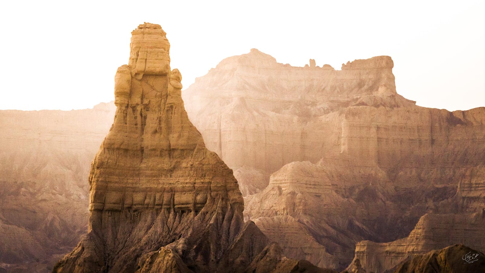 WhatsApp Image 2025-11-01 at 19.02.03