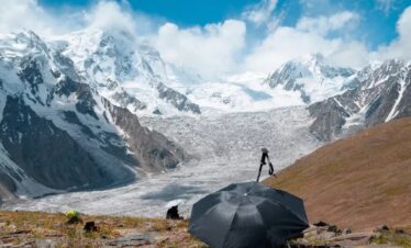 Adventure to the high meadows of Patundas & Hunza