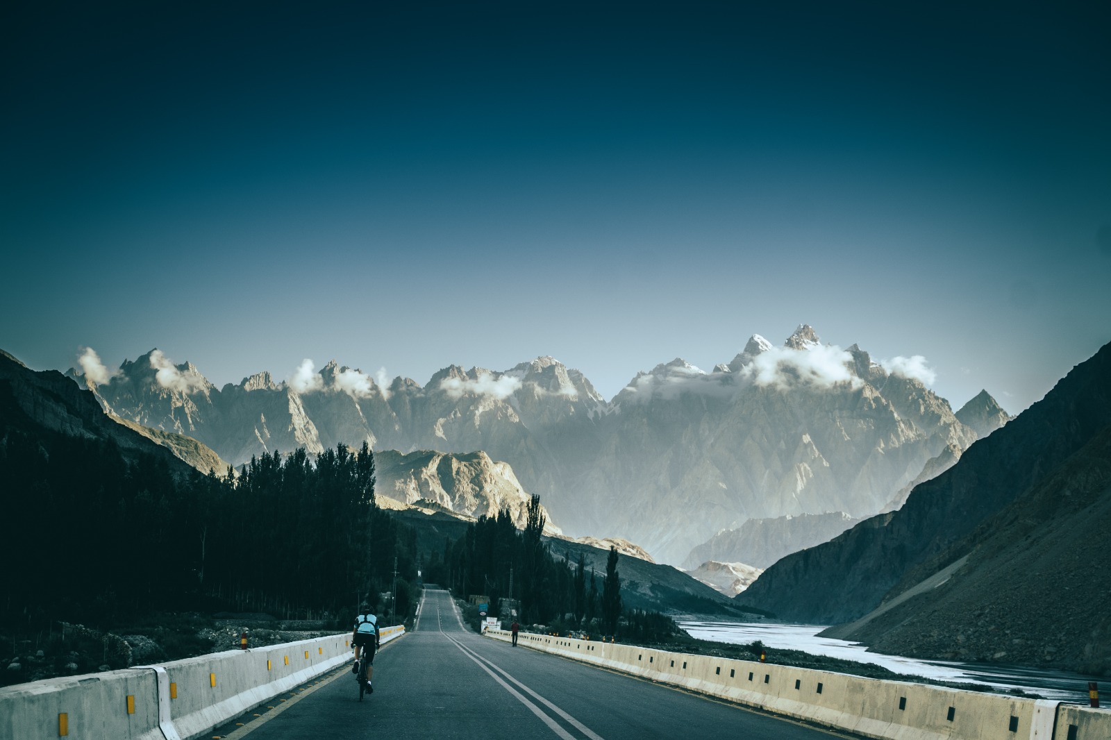 WhatsApp Image 2025-11-04 at 11.50.46 (1)