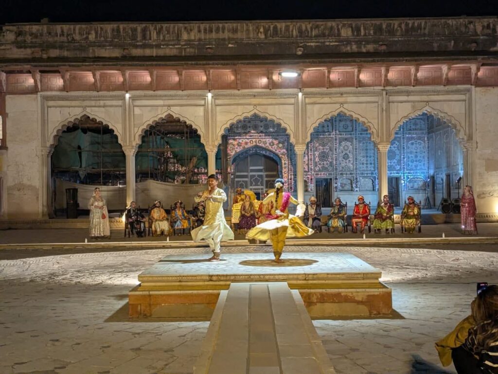 history by night sheesh mahal lahore fort