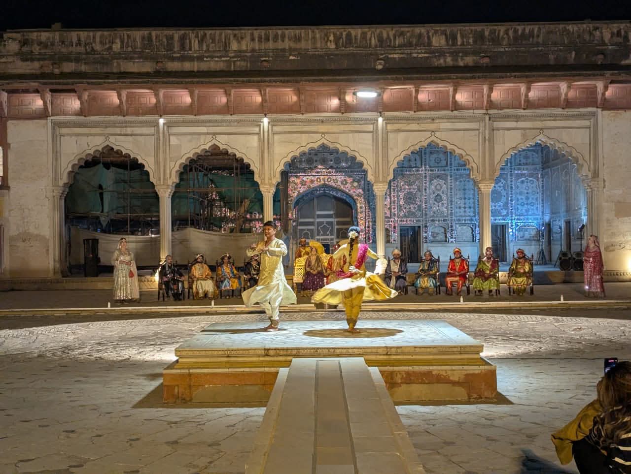 history by night sheesh mahal lahore fort