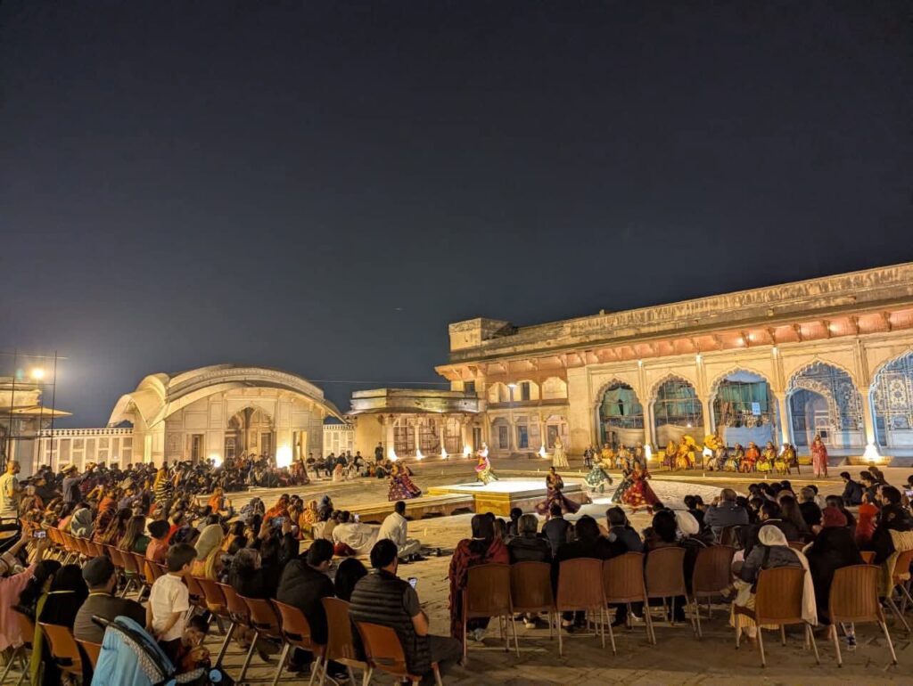 history by night lahore fort
